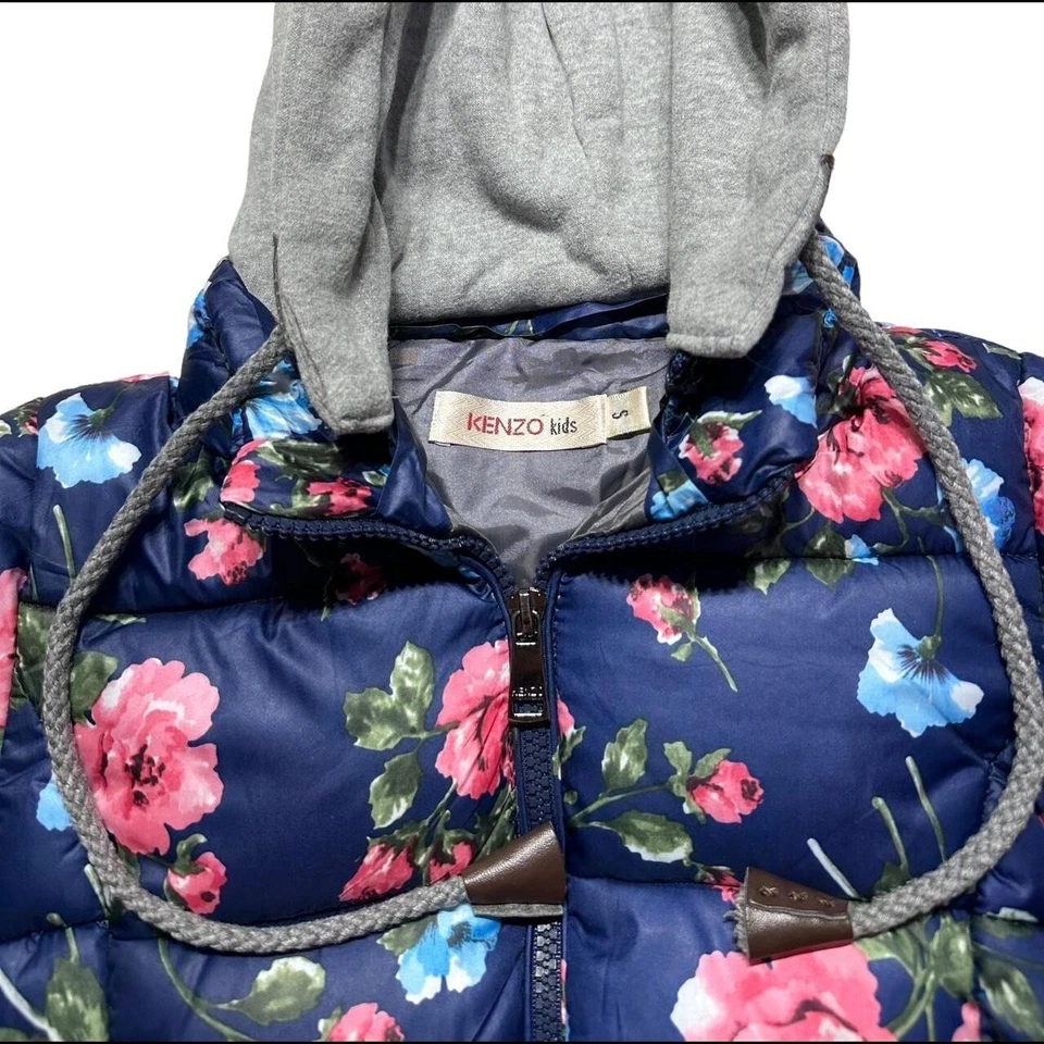 Chaqueta acolchada floral Kenzo para niños Foto 4 de 4