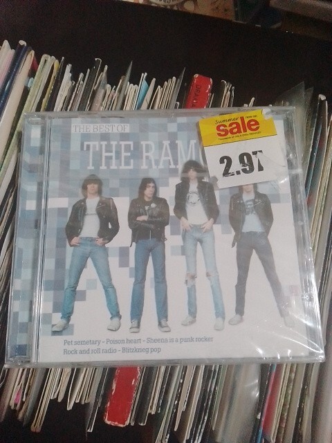 The Ramones : The Best Of CD (2004) Brand New & Sealed (A34)