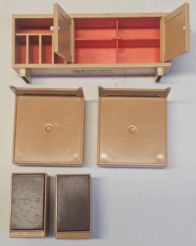 Muebles estéreo cama/sala de estar vintage TOMY casas más pequeñas para casa de muñecas - Imagen 2 de 19
