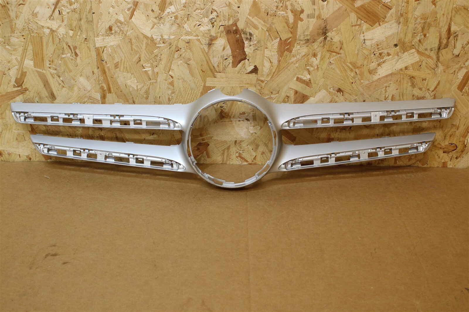 A21388802609982 Bumper Grille genuine Mercedes-Benz part for sale  