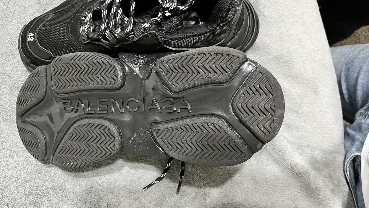 BALENCIAGA Triple S ブラック Size 9 - Balenciaga Triple S Triple Men's Black Shiny