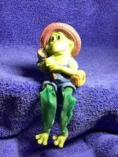 Decorative Frog Figurine With Hat Holding A Fishing Basket And Net 7 Inches Long