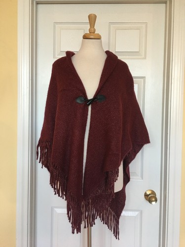 APT 9 poncho sweater one size fits all fringe poncho