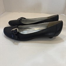 NW Jayla Nine West Women's Black Leather 1”Pump Shoes Size 7.5M Silver Buckle