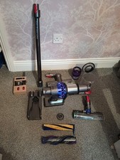 Dyson V15 Detect Animal - Charger, Wand & Tools