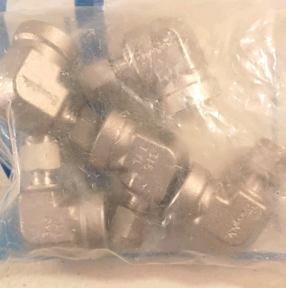 Swagelok 1/4" Tube OD X 3/8" Female Stainless Steel Union Elbow SS-400-8-6 New - Image 3 of 4