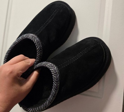 Black Tazz Uggs Size 8 Slip Ons Sandals Slippers