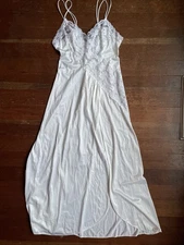 Vintage Val Mode White Nylon Lace Slip Maxi Dress Size Small Bridal Romantic
