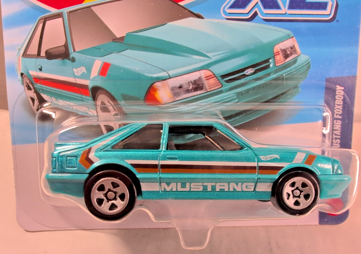 2026 Hot Wheels XL Series 1992 Ford Mustang Foxbody 1:43 Green
