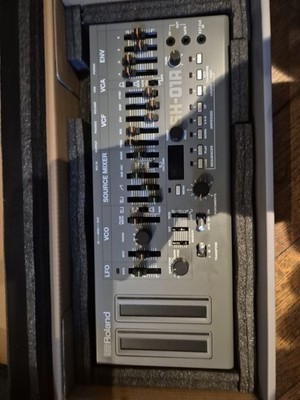 Roland Boutique SH-01A Desktop Synthesizer, Grau