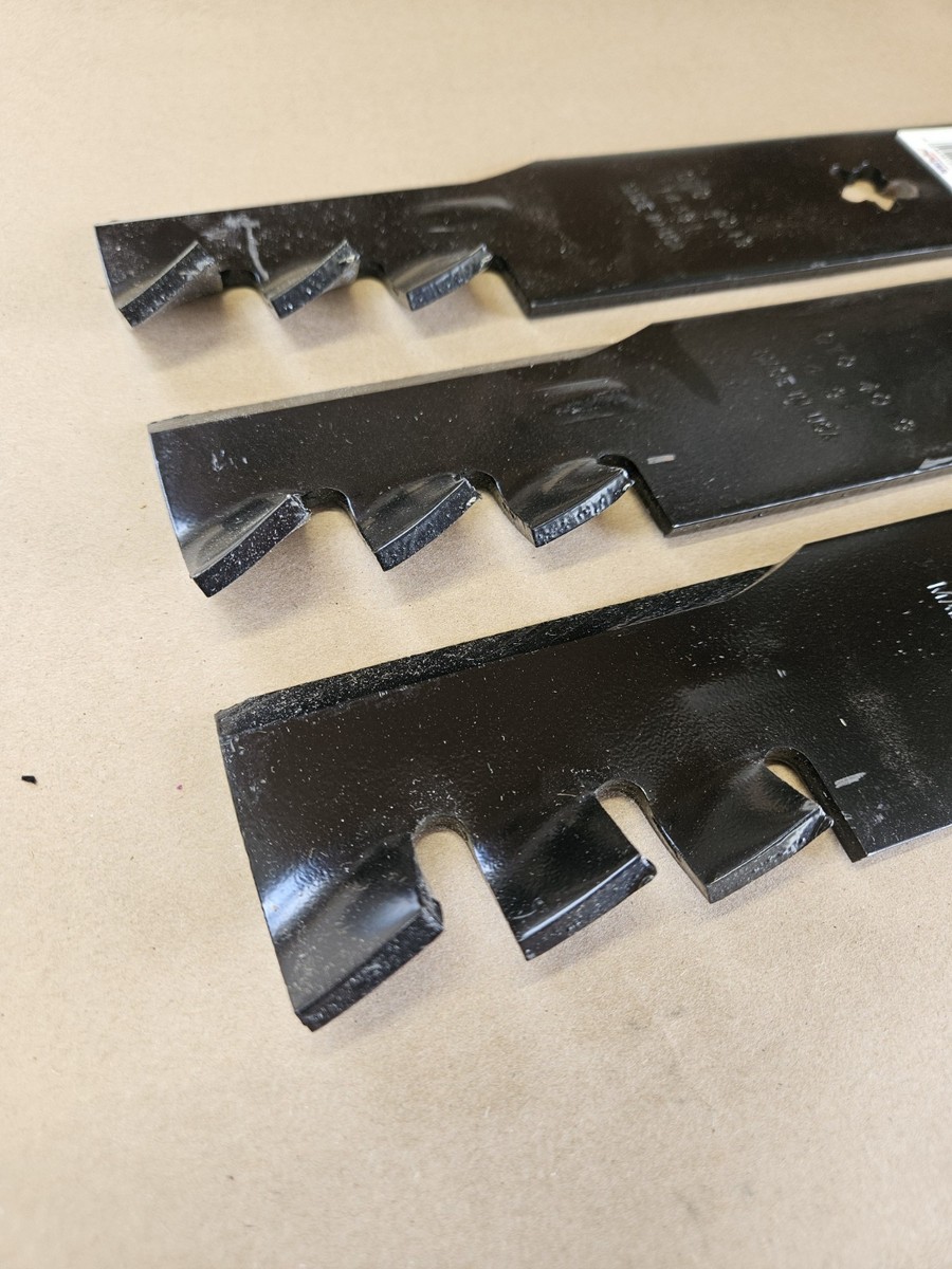 New 3 Pack Mulching Blades fits Husqvarna MZ5225ZT 52