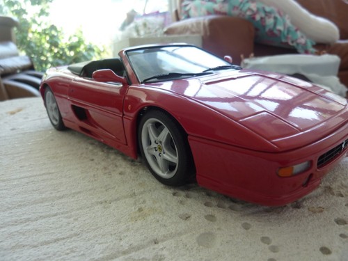 UT Models 1994 Red Ferrari Berlinetta F355 Spider, 1/18 Die Cast