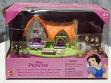 Polly Pocket Disney Princess SNOW WHITE the Seven Dwarfs LIGHT-UP COTTAGE RARE
