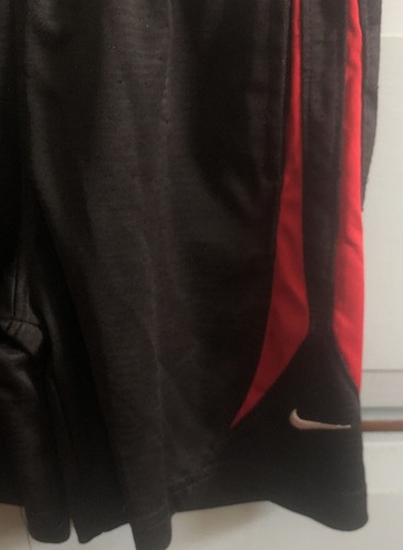 Nike Boys Swoosh Logo Size 5 Black Red Athletic Shorts - Picture 2 of 4