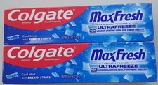 Colgate Max Fresh W/ Whitening Cool Mint Breath Strips 6.3  02/2027 (2 Count)