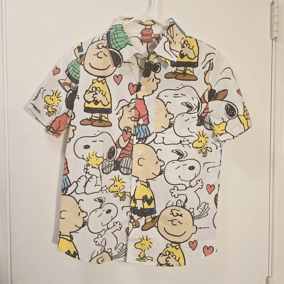 Camisa FOREVER 21 PEANUTS Personaje Abotonada Niños Talla Mediana Foto 3 de 4