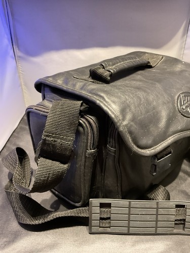 Borsa per fotocamera Vanguard in pelle a tracolla o da trasporto. - Foto 4 di 10