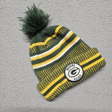 NFL Green Bay Packers Beanie Cap NEW ERA On Field Sport Cuffed Knit Pom Hat