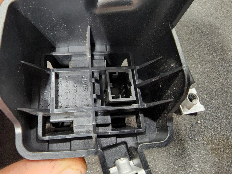 2011-2017 AUDI RS7 A8 A8L D4 INTERRUPTOR DE IGNIÇÃO CONTROLE RELÉ FUSÍVEL USADO FABRICANTE DE EQUIPAMENTO ORIGINAL - Imagem 3 de 3