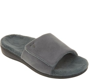 NWOT Vionic Vero Wedges | Womens sandals wedges, Womens shoes wedges, Womens wedges