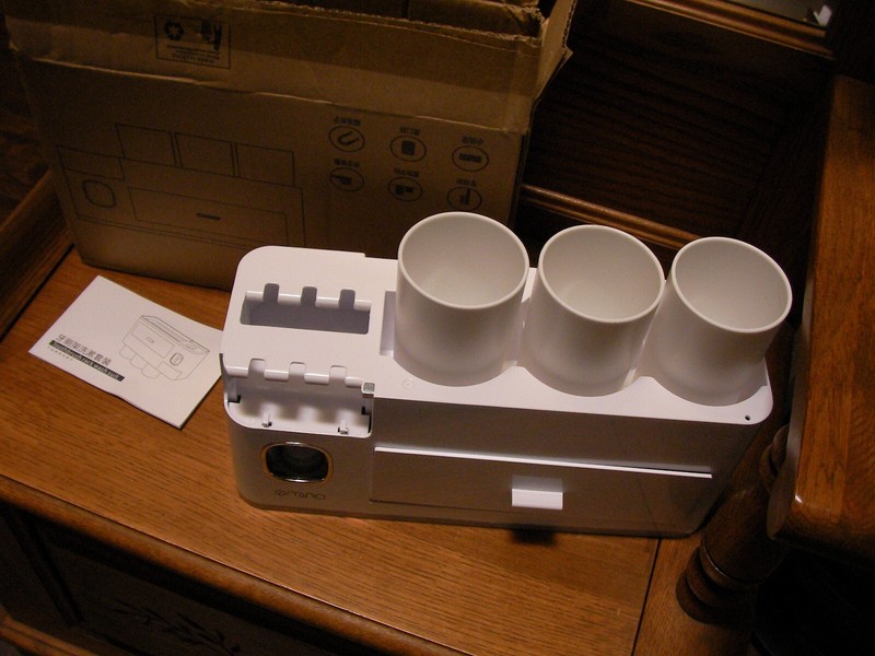 Toothbrush Rack Wash Suite, 3 Cups, comes with manual original box