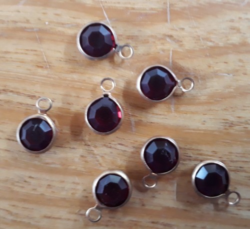 6 Swarovski single loop gold plated connectors round deep red crystal 7mm - Picture 3 of 3