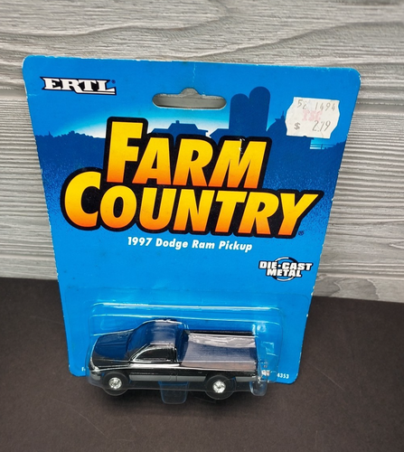 Ertl Farm Country 1997 Dodge Ram Pickup Truck 1:64 - Picture 2 of 3