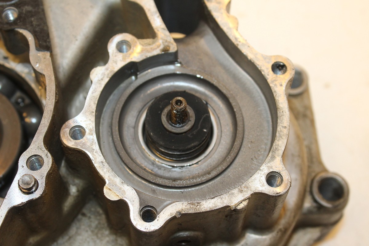2006 Polaris Predator 500 Engine Motor Crankcase Crank Cases 2006 Polaris Predator 500 Engine Motor Crankcase Crank Cases
