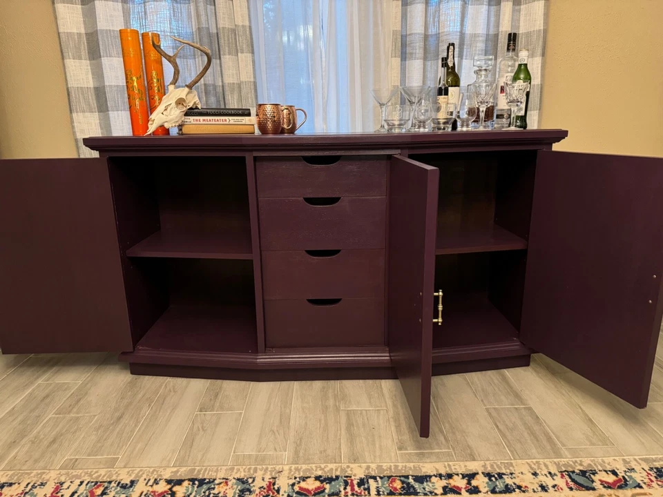 Buffet estilo moderno mediados de siglo Foto 4 de 4