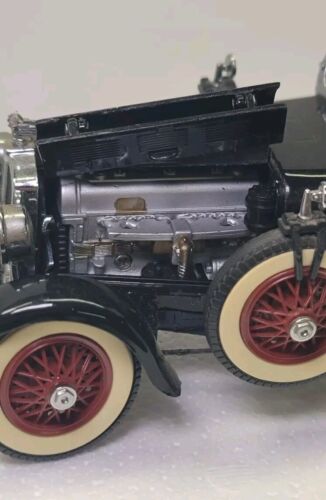 Danbury Mint 1927 Stutz Black Hawk 1/24 Scale Diecast L1734 - Picture 9 of 12