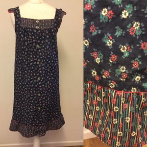 vintage dress with pockets