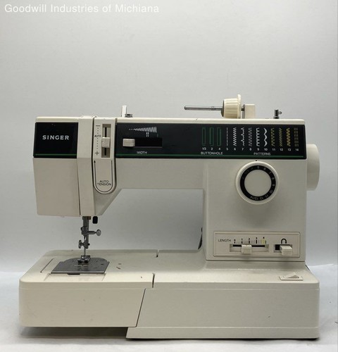 Vintage Singer Nähmaschine - wie besehen/Teile - Reparaturen - Bild 2 von 6