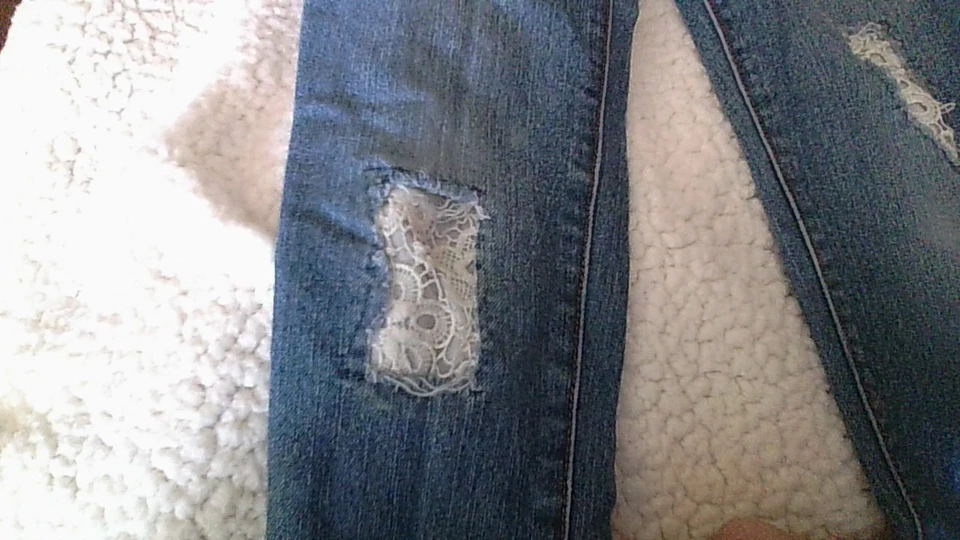 Cat & Jack Girls Size 6 Jeans Distress w/Lace Raw Edge Hem 5-Pock Int Adj *FLAWS - Image 3 of 4
