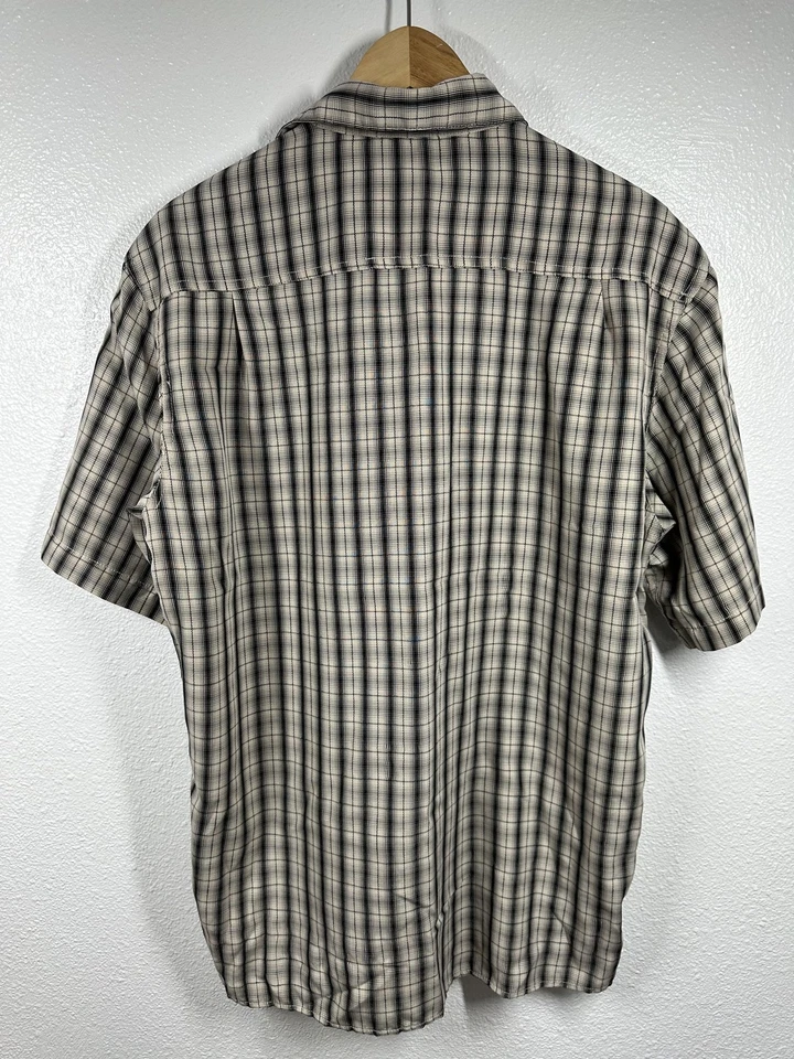 Camisa masculina GNW cinza média preta xadrez manga curta botão para cima casual leve - Imagem 2 de 4