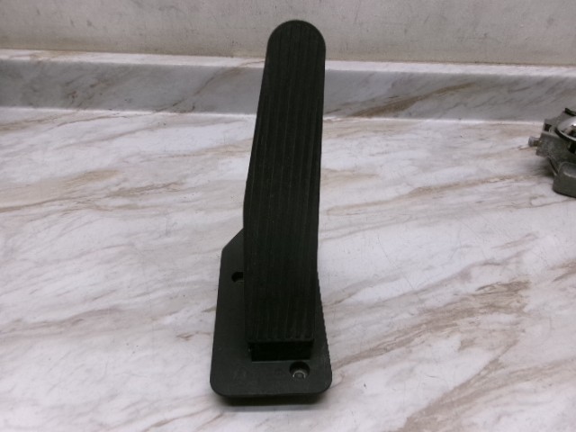 0280752285 03 to 13 Maserati Quattroporte Fly-By-Wire Electric Accelerator Pedal