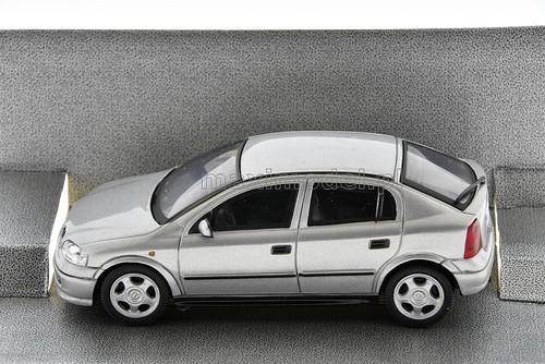OPEL Astra G 5d Silver 1998 1/43 SCHUCO