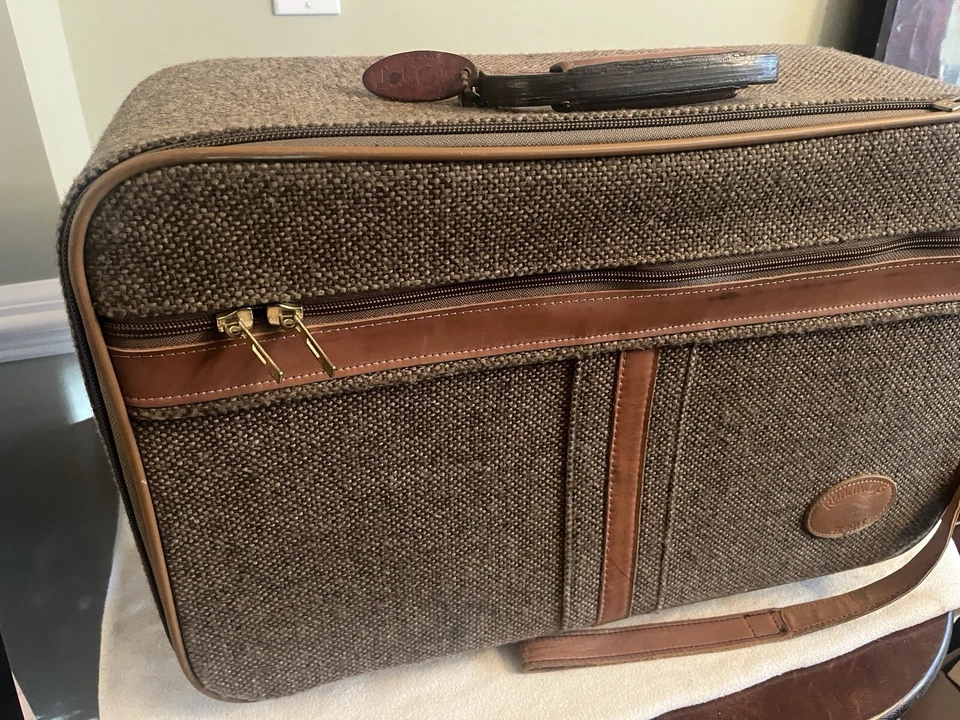 Maleta de mano de equipaje de viaje vintage Boyt Tweed Runaway 4 ruedas 22" Foto 2 de 4