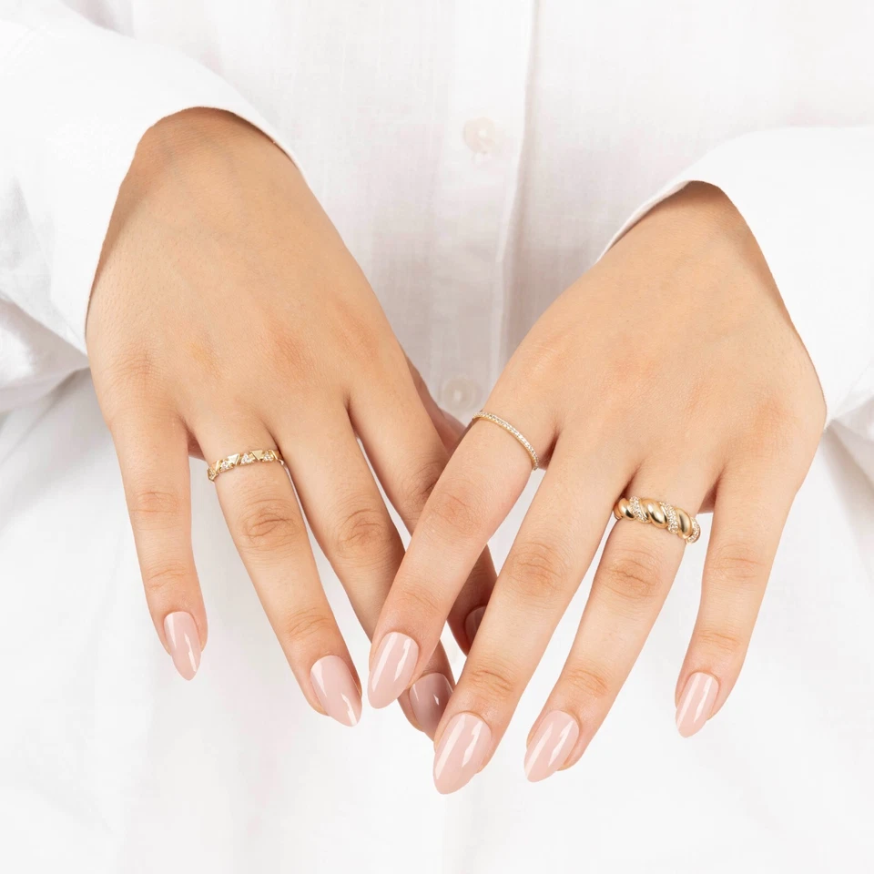 Anillo apilable de media eternidad de diamantes de oro macizo de 14 k creado en laboratorio para mujer Foto 3 de 4