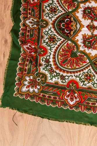 Pañuelo Vintage Original De Los Años 70 Verde Con Diseño De Flecos BoHo - Imagen 3 de 5