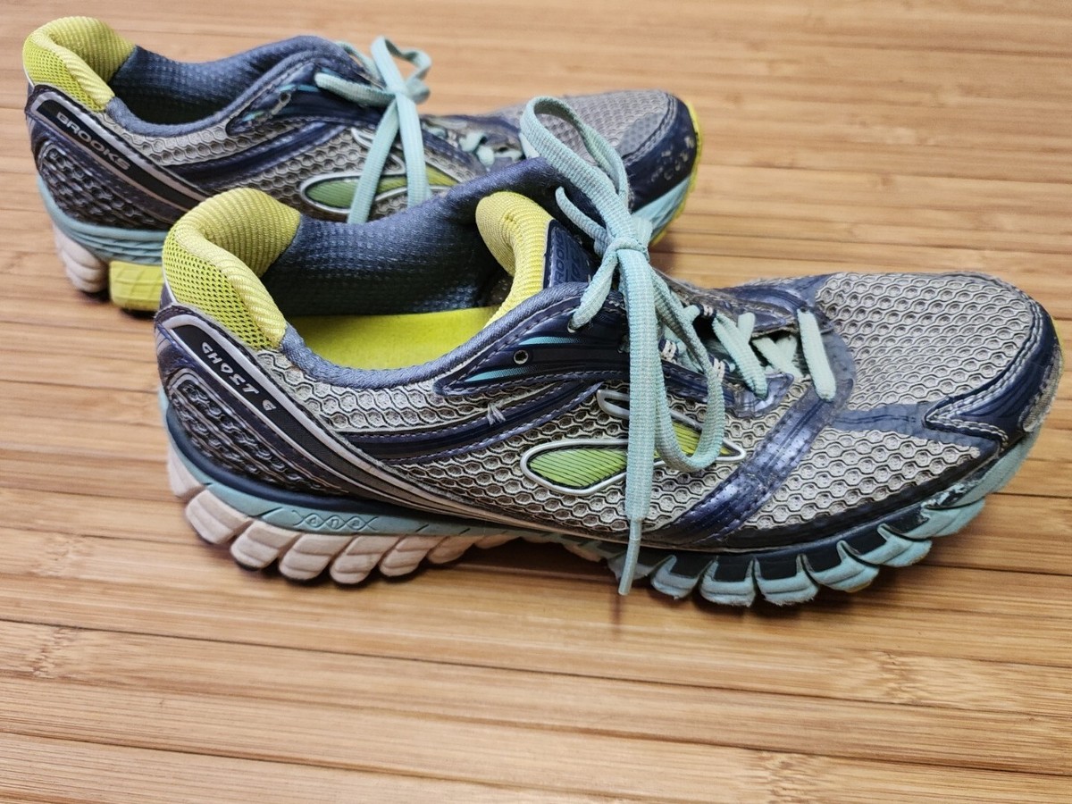 Brooks Ghost Women Size 9W Wide Gray Running Shoes Sneakers