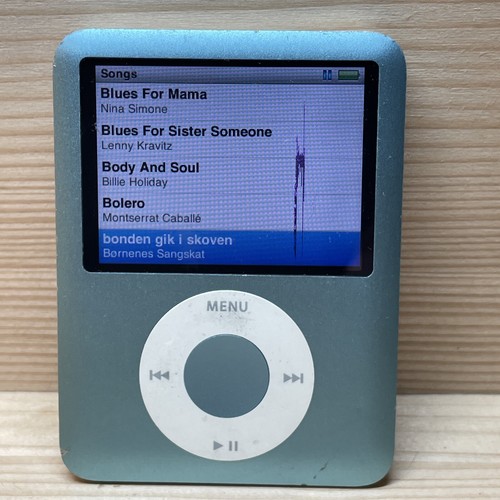 1002 Songs Apple iPod Nano 3rd Generation Model A1236 8GB Light Blue - Picture 14 of 19