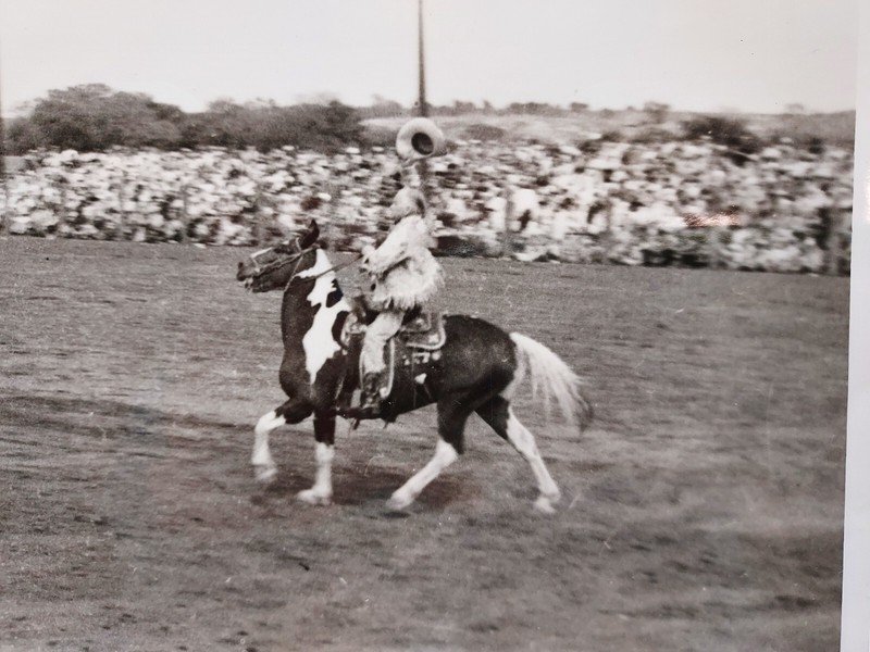 1937 - PAWNEE BILL - RODEO / COWBOY / Wild WEST - PHOTOGRAPH - listing # 7614