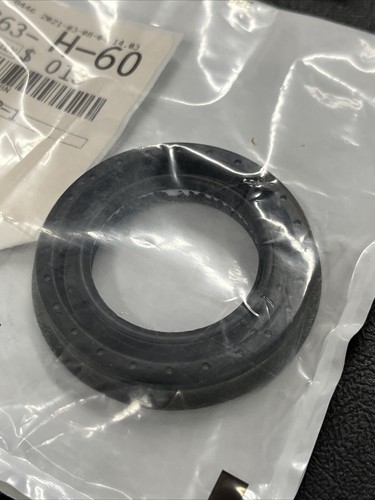 Eje de transmisión piñón yugo sello Mopar 68227794AA NUEVO GENUINO OEM - Imagen 2 de 5