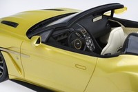 Aston Martin Vanquish Zagato Cosmopolitan Gelb - Topspeed Ts0230 1/18