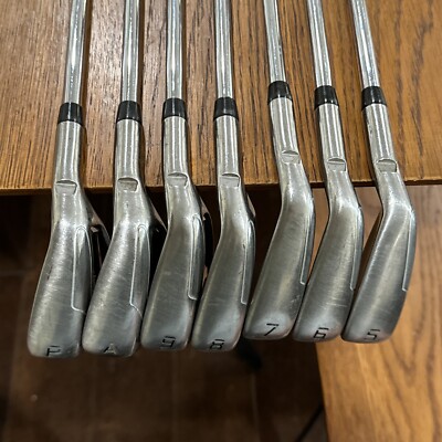 Tommy Armour 845 Tungsten 5-9, P, A Right Hand Iron Set With True
