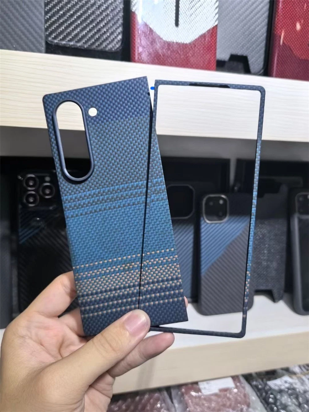 Magnetic Aramid Carbon Fiber Case For Samsung Galaxy Z Fold6 Matte Armor Cover - Picture 2 of 17