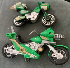 Bandai Power Rangers Galaxy Astro Cycle 7.5” 1998 & Zeo Jet Cycle Green 6.5” 96