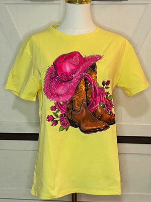 Women s Yellow Cowgirl Graphic Rhinestone Crew Neck Short Sleeve T-Shirt Size M