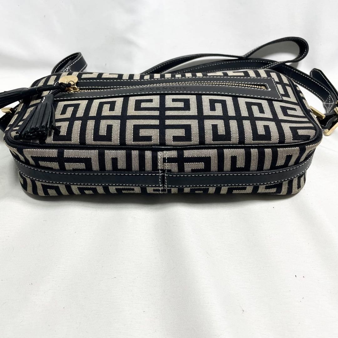 GIVENCHY 4G Logo Nylon Leather Shoulder Bag Black Tassel Large Vintage FromJapan thumbnail 5