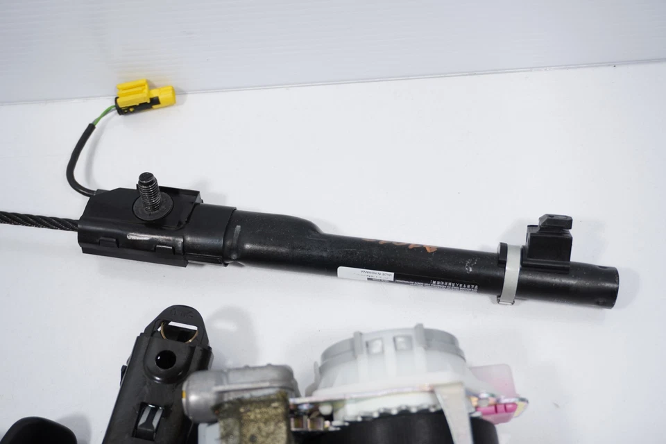 15-18 AUDI Q3 RETRACTOR CINTURÓN SEGURIDAD PASAJERO DELANTERO DERECHO Foto 4 de 4